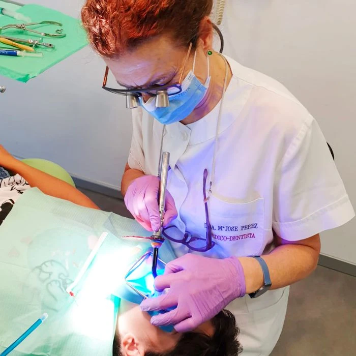 Profesionala hortz-arretan; Dental Oiassok argitaratutako argazkia